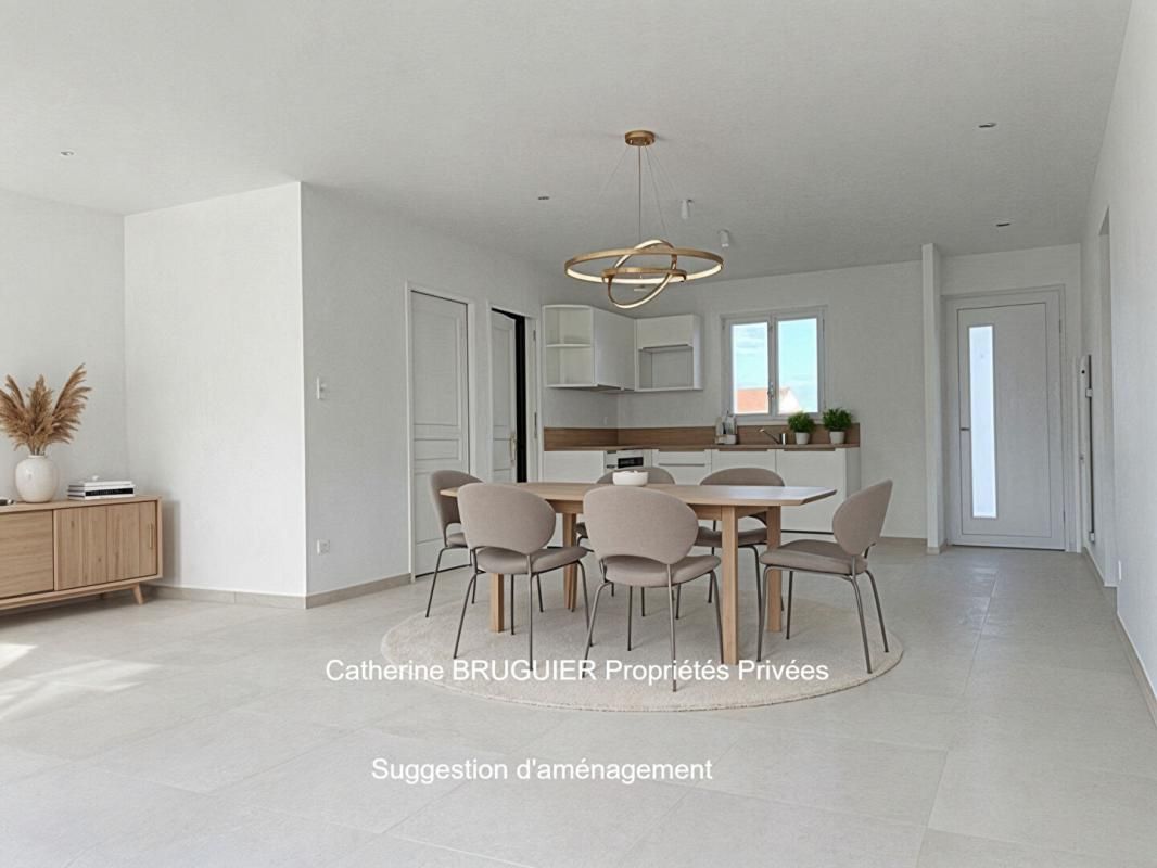 SAINT-JEAN-DE-LIVERSAY Maison entièrement rénovée 2024 de plain pied 114 m2 garage jardin clos 3