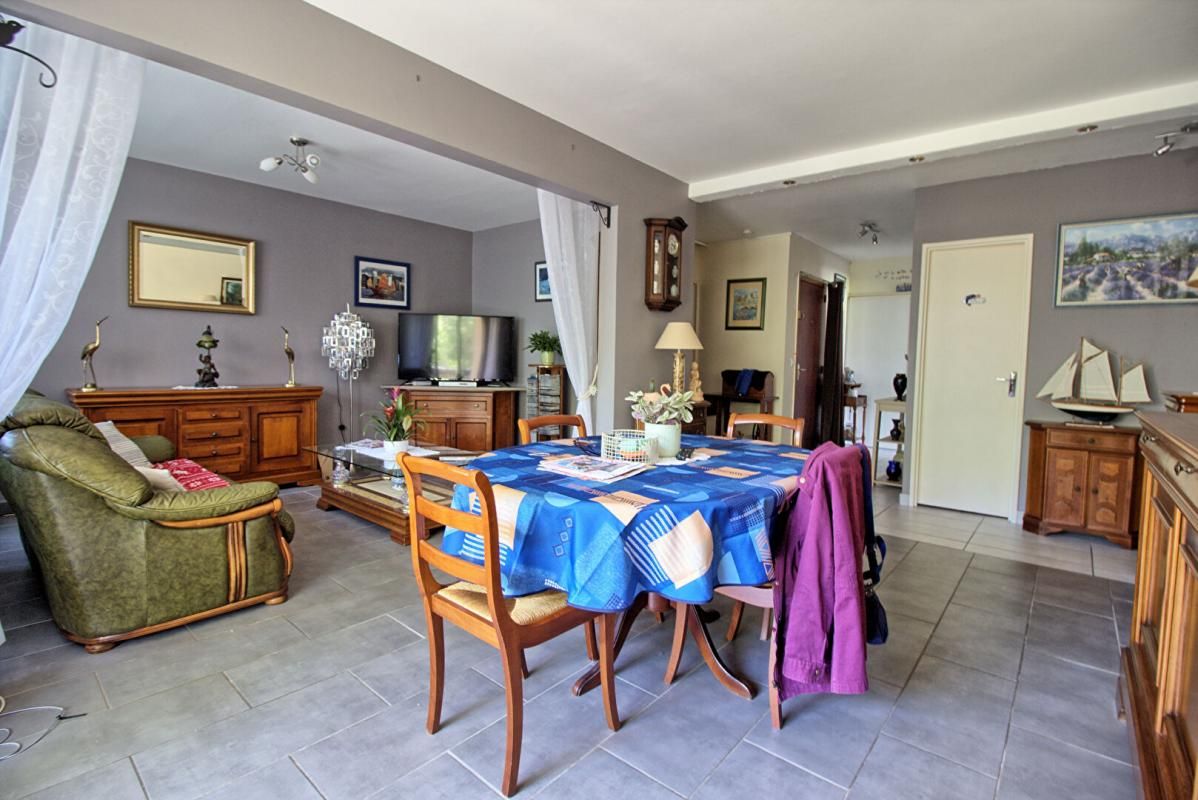 ANGERS Appartement Angers 3 pièce(s) 70 m2 ASCENSEUR PARKING SECURISE + CAVE SANS VIS A VIS 3