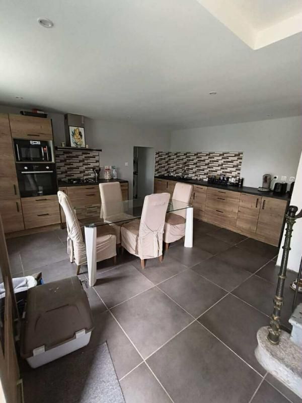 MONTCEL Corps de ferme 1