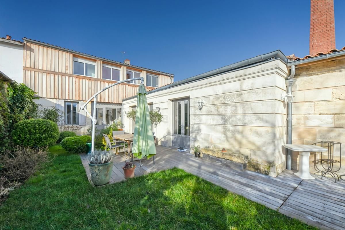 BORDEAUX Belle maison contemporaine de 145 m2 + 100 m2 et jardin proche Nansouty 1