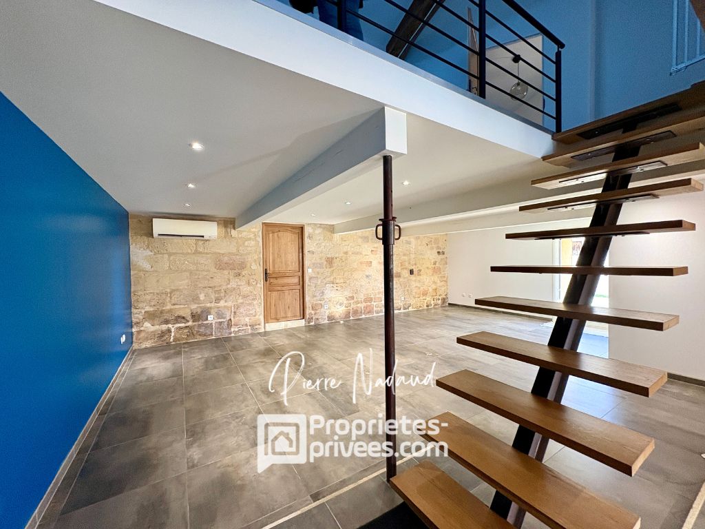 LES ARTIGUES-DE-LUSSAC Maison Les Artigues De Lussac 4 pièces 3 chambres 1