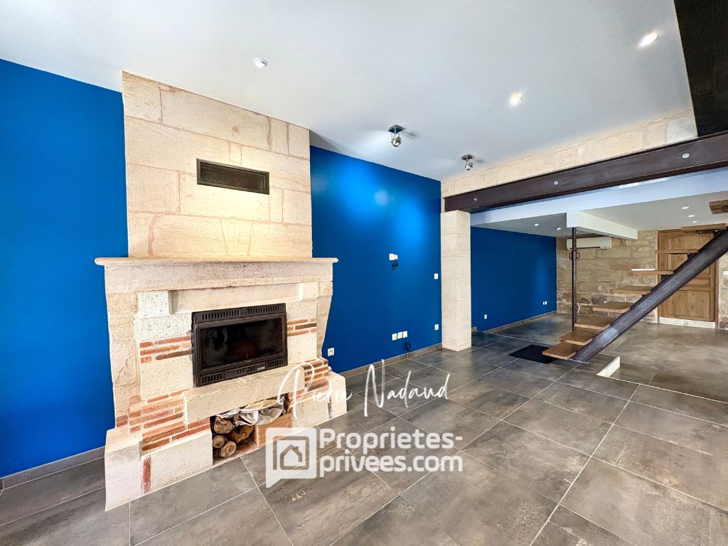 LES ARTIGUES-DE-LUSSAC Maison Les Artigues De Lussac 4 pièces 3 chambres 2