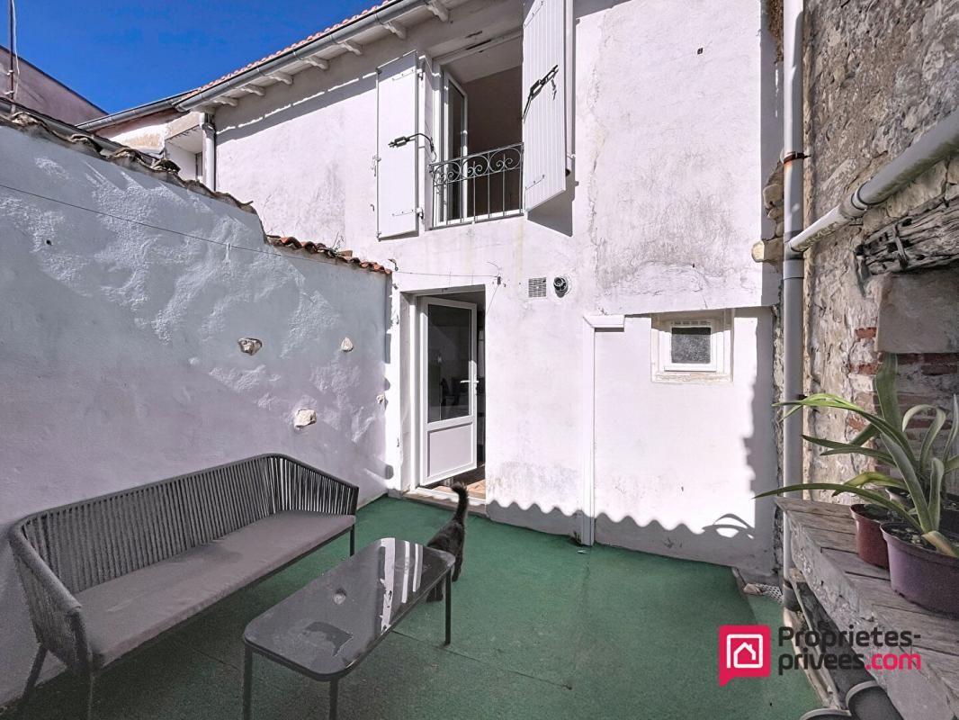 LA ROCHELLE Maison La Rochelle - Laleu - Echoppe de 3 pièce(s) 62 m2 - Courette et dépendance 4
