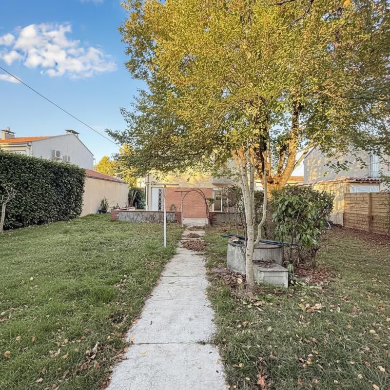 PINSAGUEL À Louer : Maison T5 avec Jardin à Pinsaguel - Produit Rare 2