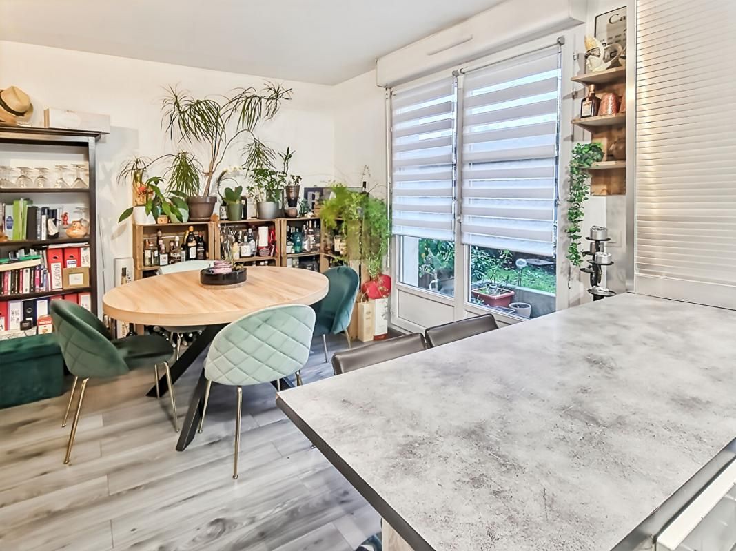 BUSSY-SAINT-GEORGES Appartement Bussy Saint Georges 2 pièces 39 m2 au calme à 10 minutes de la gare 2