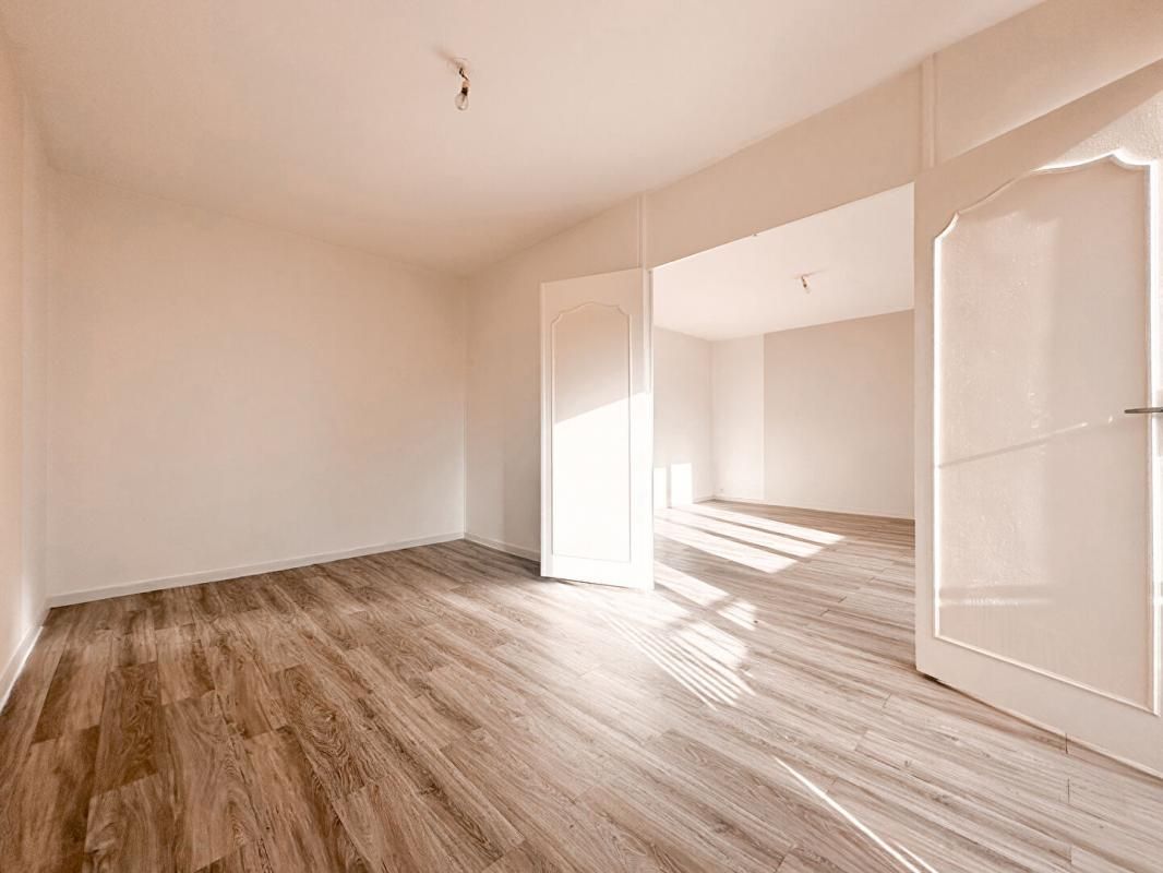 SAINT-HERBLAIN SAINT HERBLAIN VILLAGE EXPO - TYPE 4 3