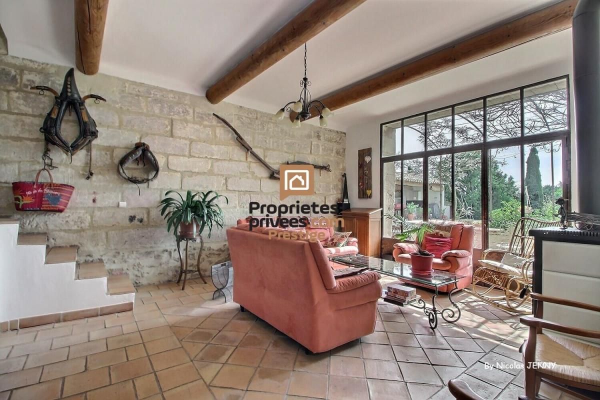 GRAVESON Mas Graveson 6 pièces 218 m² + Studio indépendant 34 m² - 839 000 Euros - 3