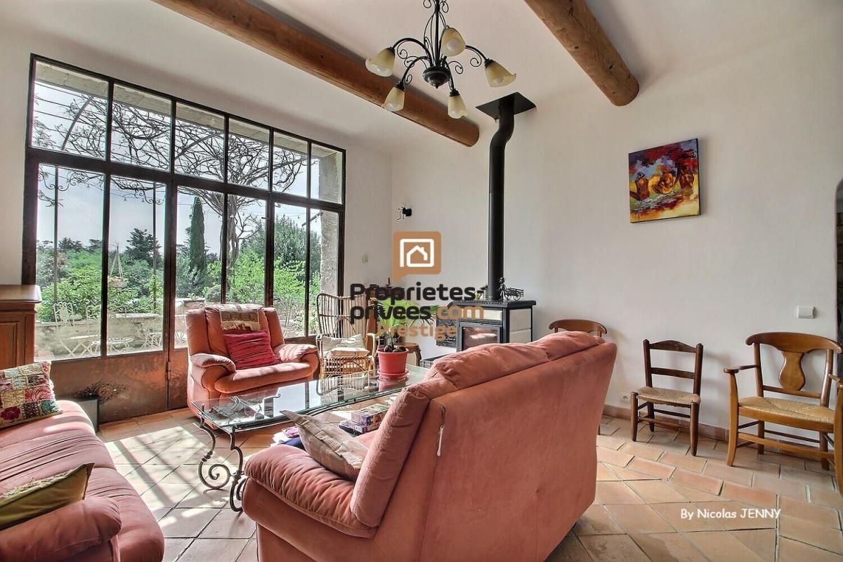 GRAVESON Mas Graveson 6 pièces 218 m² + Studio indépendant 34 m² - 839 000 Euros - 4