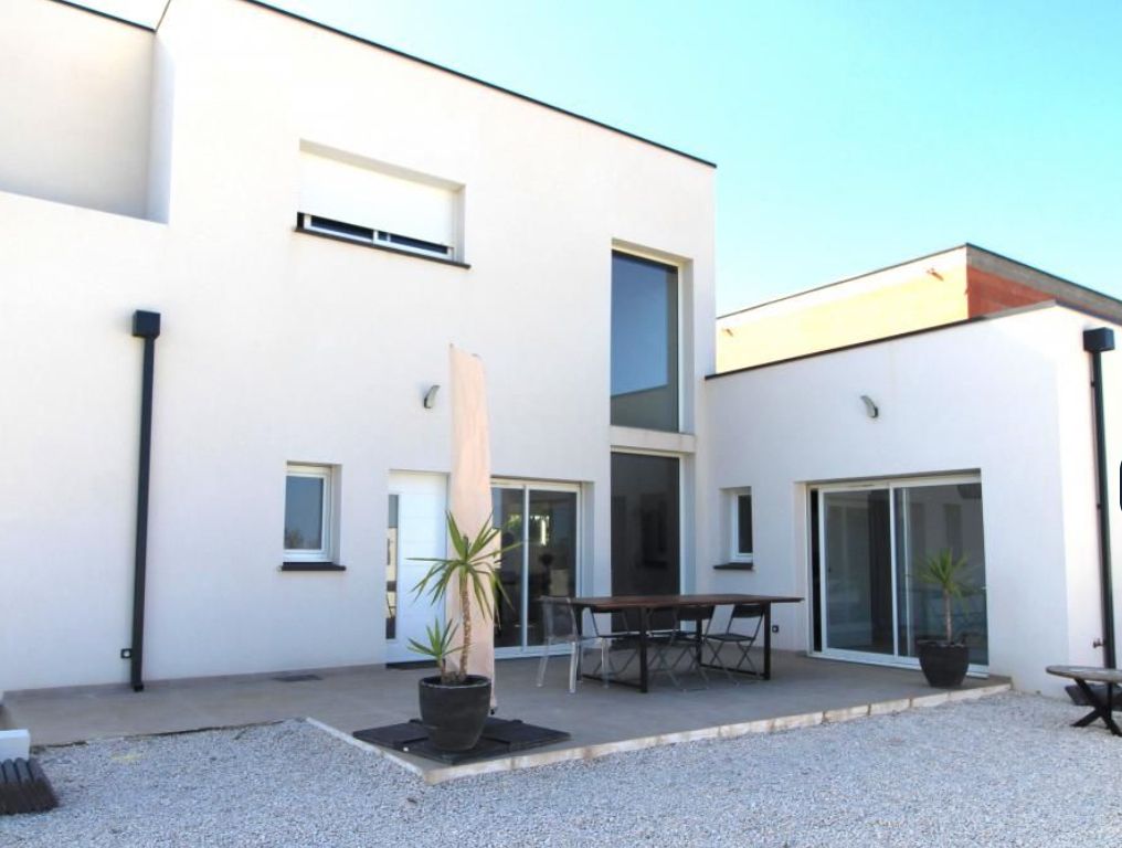 SERIGNAN Maison Serignan 5 pièces 121 m2 environ 2