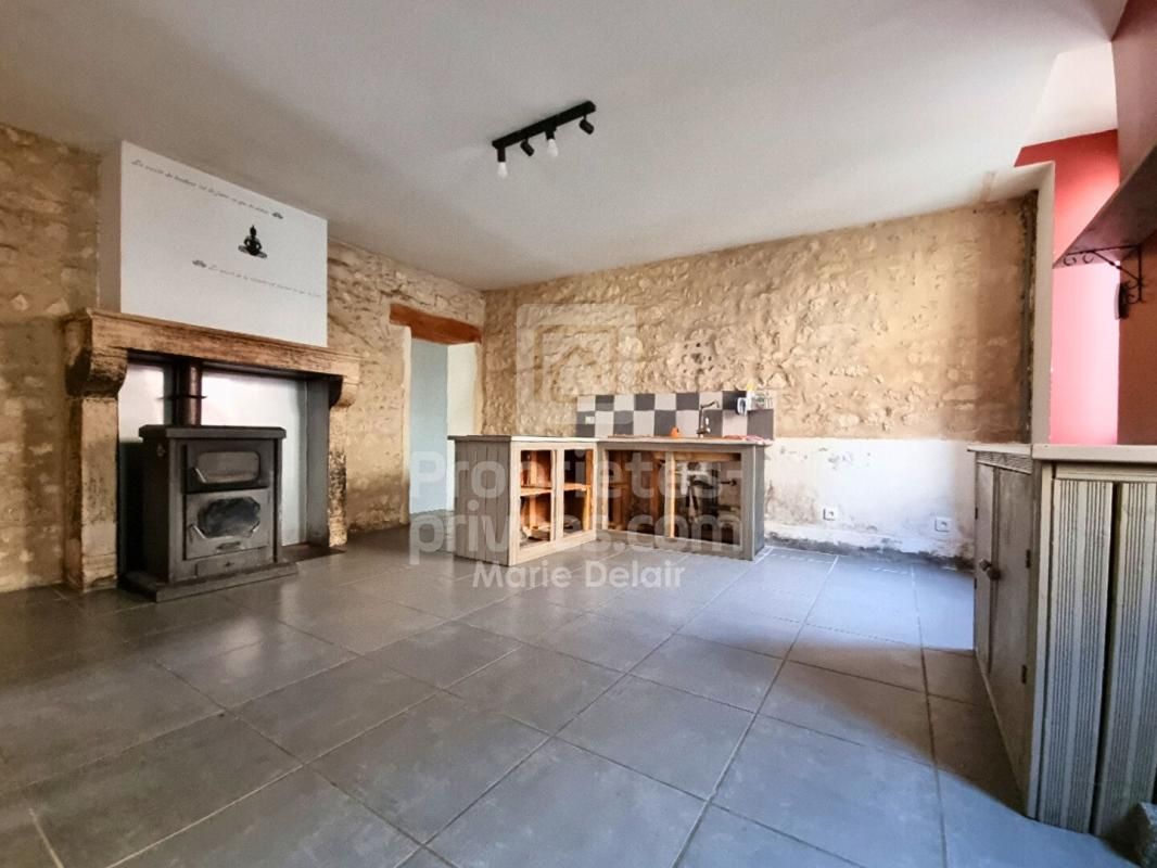 TRACY-SUR-LOIRE Charmante maison à 5 min de Cosne-sur-Loire 82 000 3