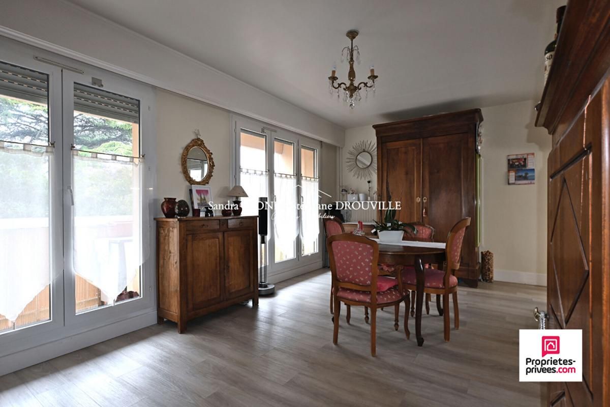 CHARTRES CHARTRES - MAGNIFIQUE APPARTEMENT de 93 m2, 5 PIECES 4