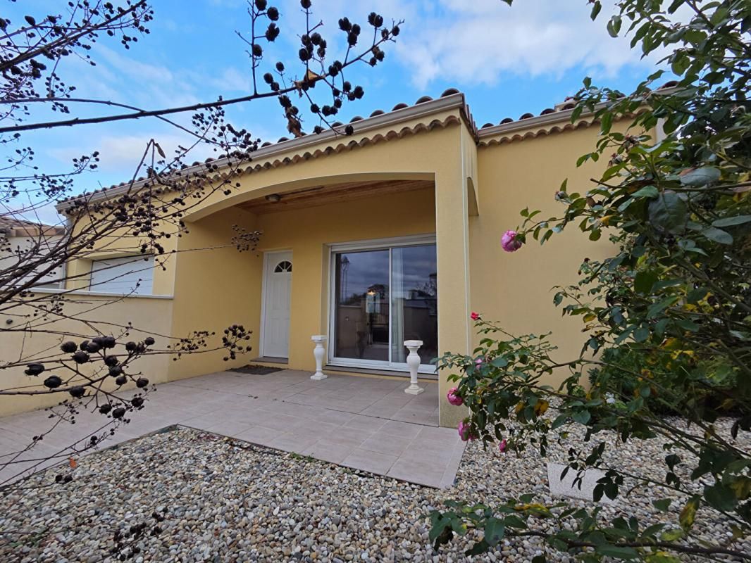 MONTELIMAR Maison 3 pièce(s) 82 m2 2