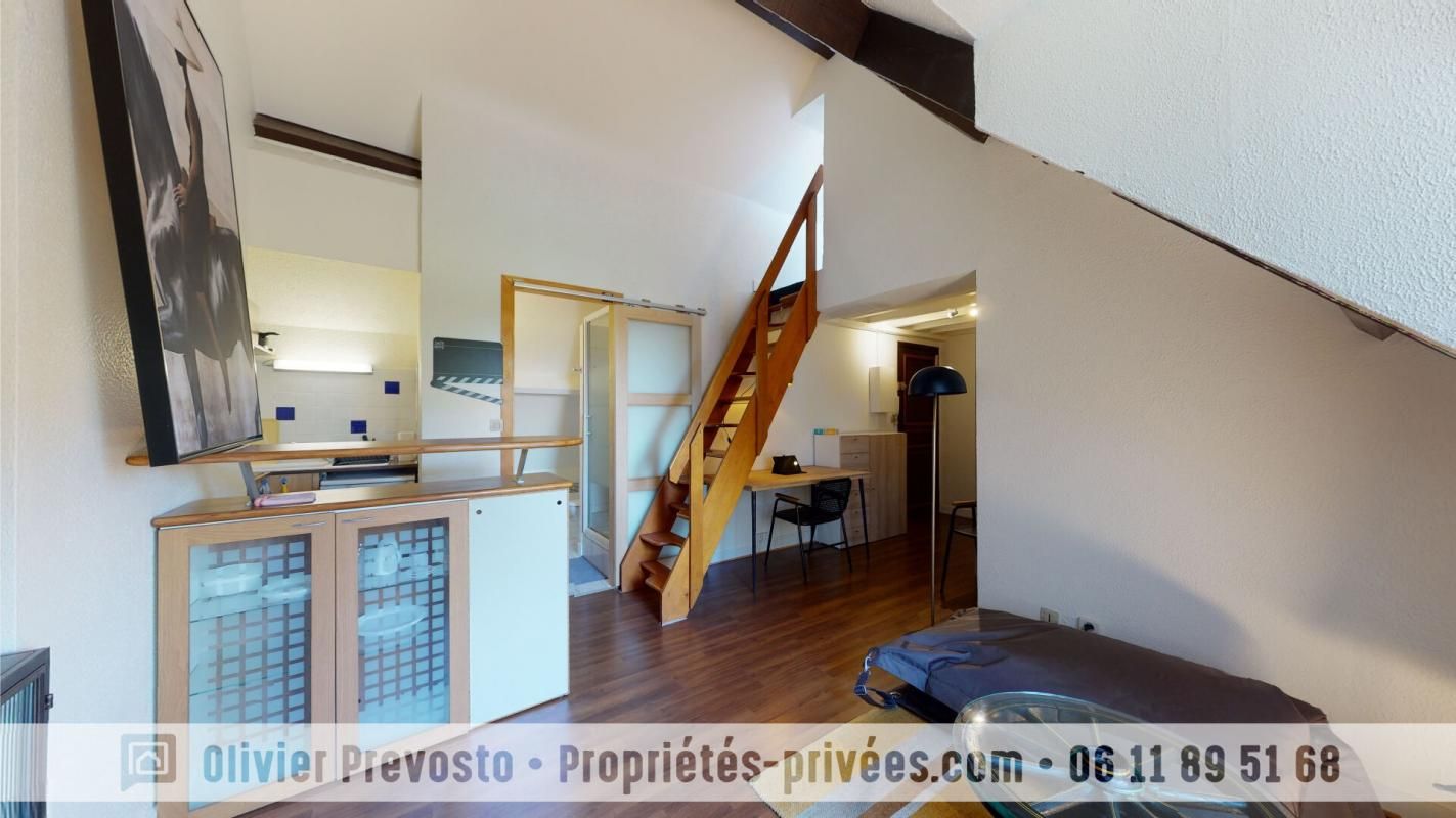 VILLEJUST Studio meublé 20.25 m2 3