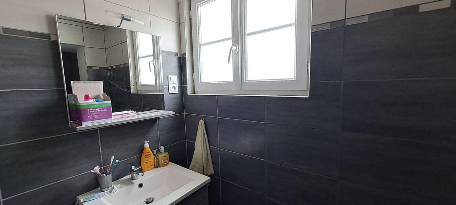 DAMIGNY Grande Maison à Damigny 4