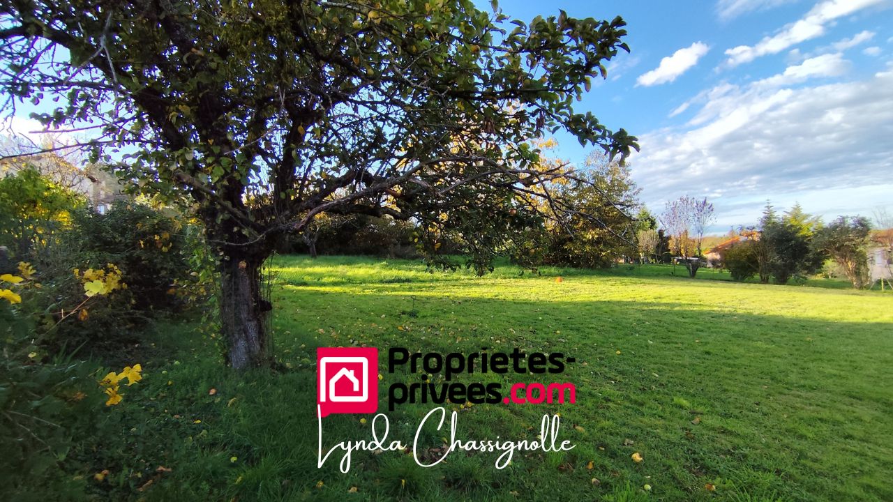 LA PACAUDIERE Maison familiale - 4 chambres - 145m² - Grand garage 4