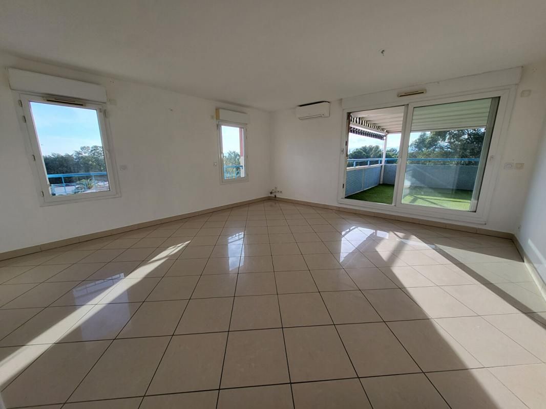 FREJUS Appartement Fréjus 4 pièce(s dernier étage Terrasse de 39 M² 4