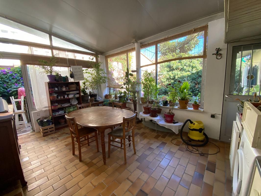 MIRAMAS À VENDRE ? Maison de plain-pied à Miramas avec dépendance, véranda, garage et jardin 2