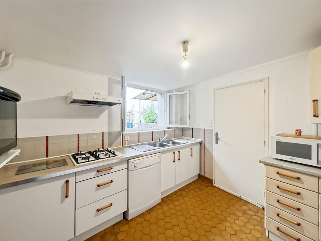 GRIGNOLS Maison meublée 96m2 - 2 chambres + 1 bureau - jardin 1