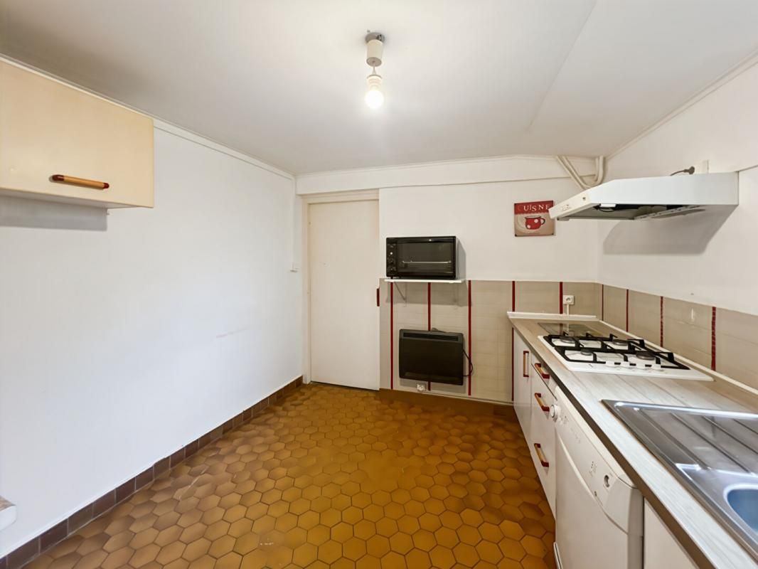 GRIGNOLS Maison meublée 96m2 - 2 chambres + 1 bureau - jardin 2