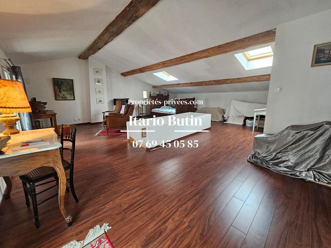 POMEROLS Maison T4 rénovée ? 145 m² ? Pomerols 2