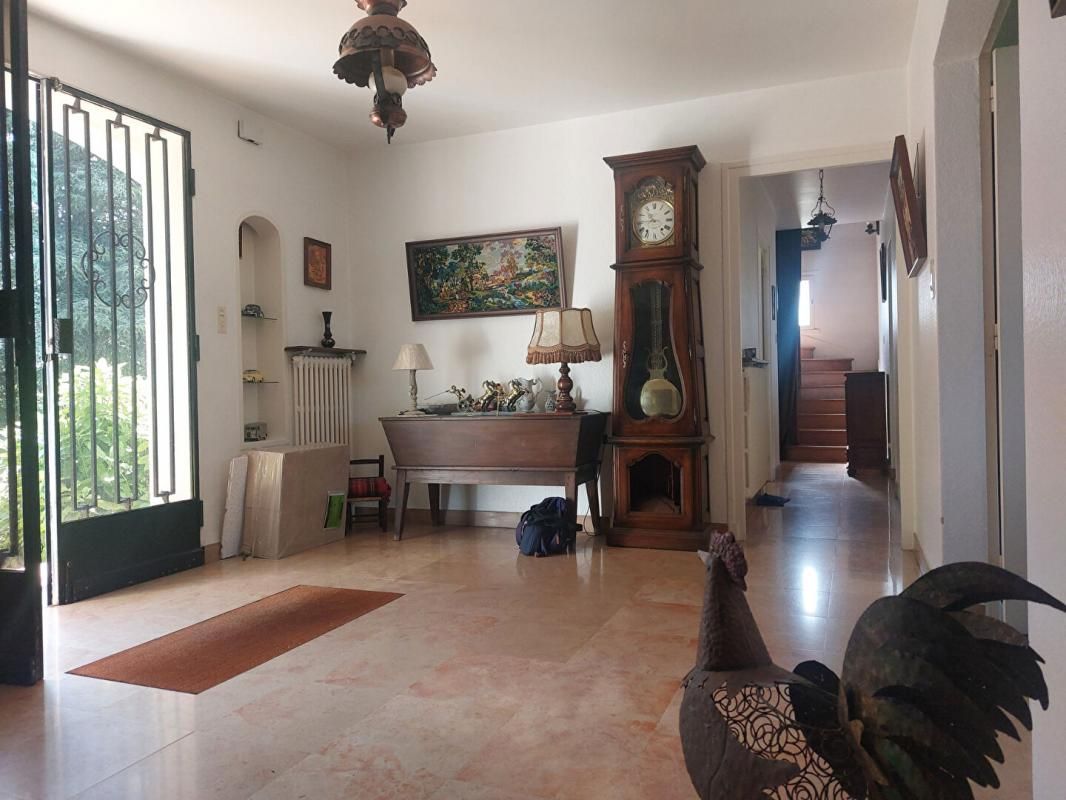 GUEUGNON Maison Gueugnon 8 pièce(s) 200 m2 3