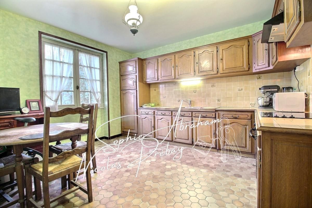 ANGERVILLE Maison d'Artisan sur sous-sol total avec jardin clos. Ecoles, gare SNCF sur place 3