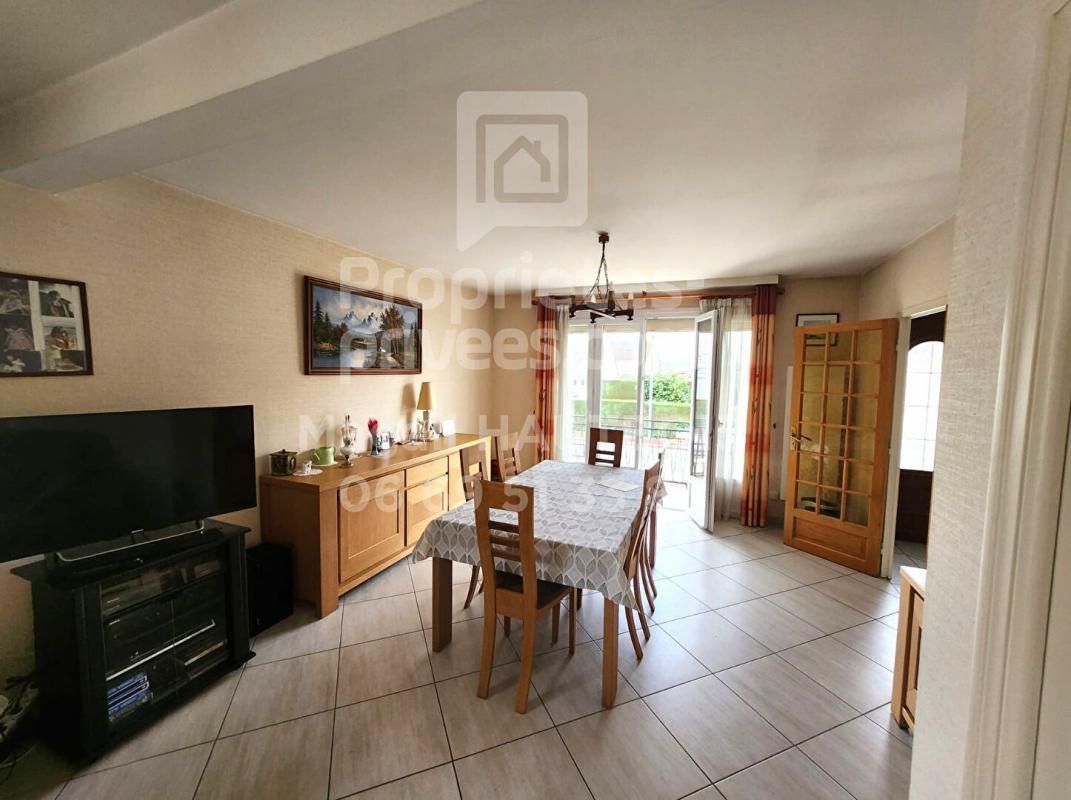 SAINT-HILAIRE-DU-HARCOUET Maison Saint Hilaire Du Harcouet 5 pièce(s) 100 m2 3