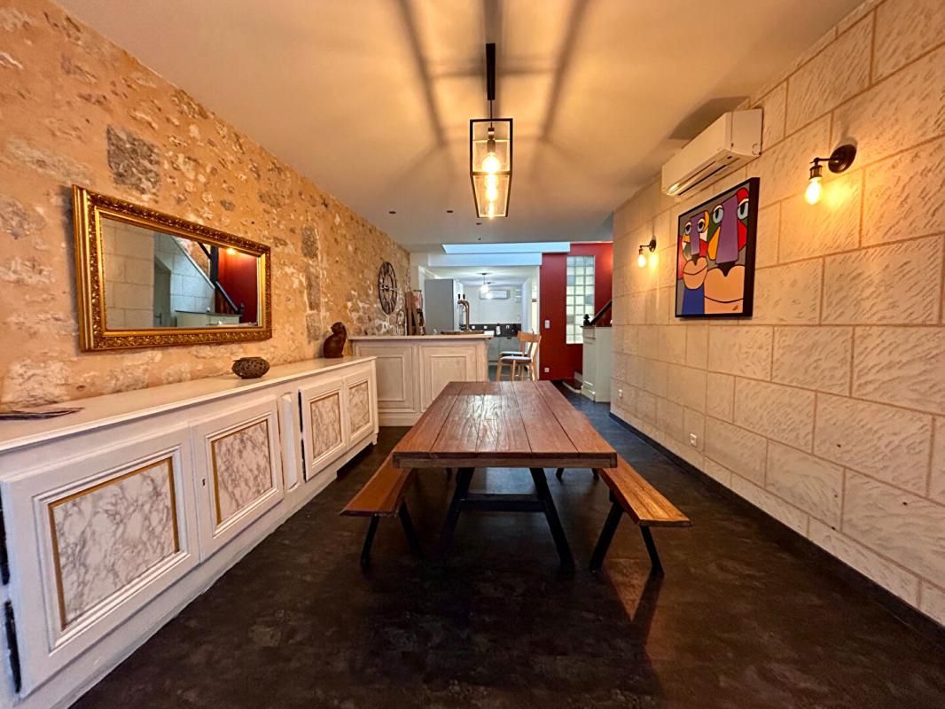 A vendre, maison de ville dans le centre-historique de Périgueux 24000