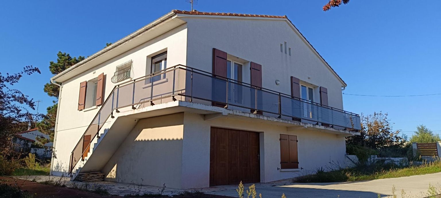 SAINT-GEORGES-DE-DIDONNE Maison 4 chambres très proche centre ville, gros potentiel 3