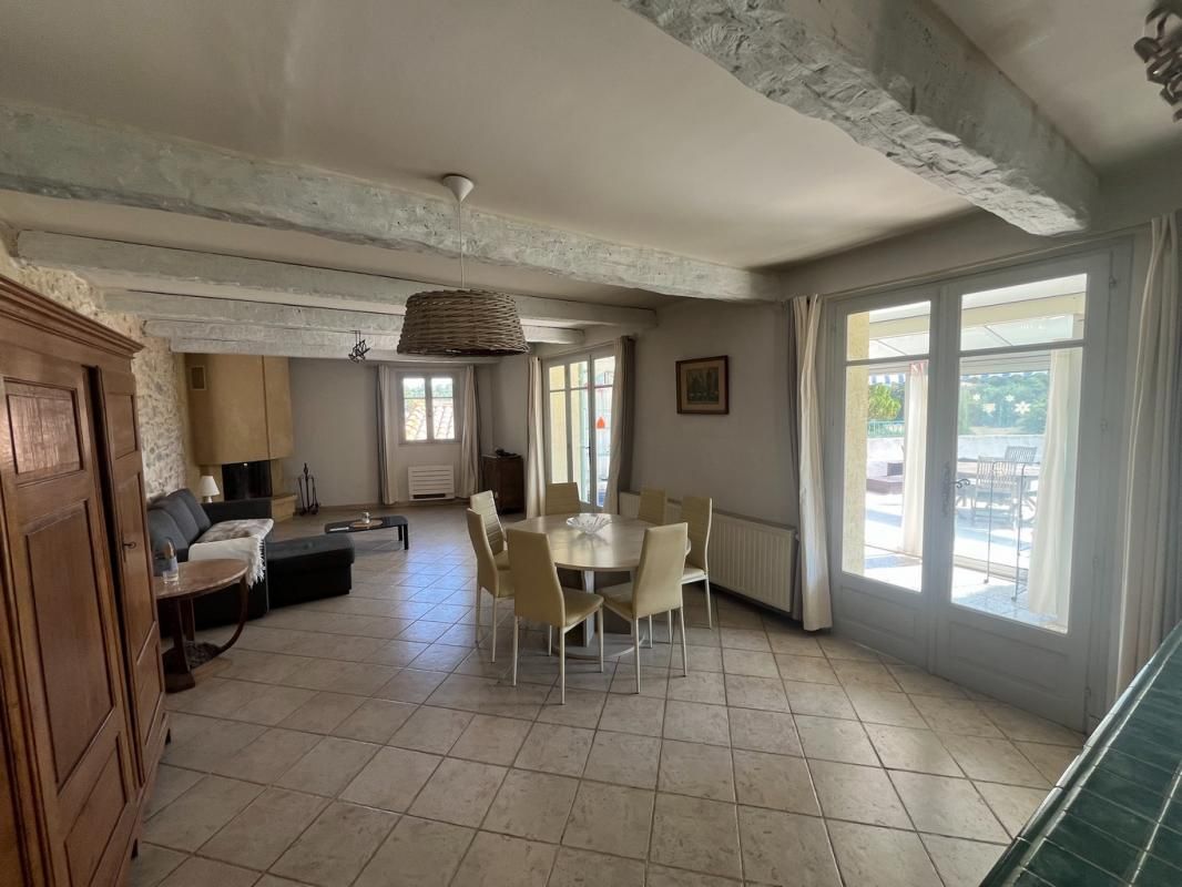 UZES Maison Uzes 10 pièce(s) 210 m2 3