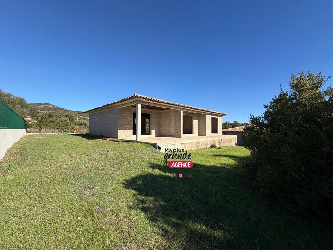 ZONZA Maison à achever - En état d'hors d'eau - 20144 STE LUCIE DE PORTO-VECCHIO - CORSE DU SUD - FRANCE 2