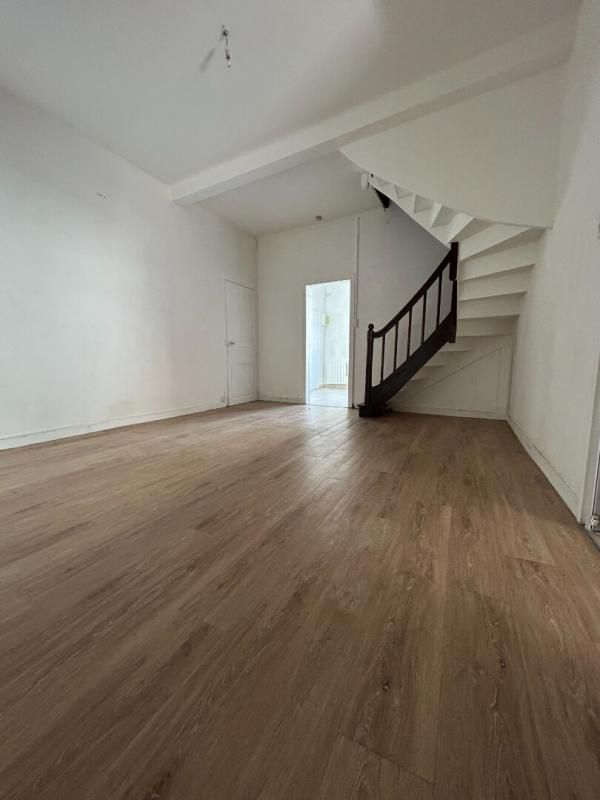 LE TEMPLE-DE-BRETAGNE Maison de ville proche de toutes commodités 72 m² 3