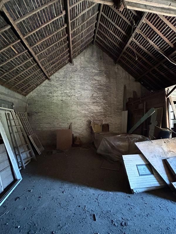 LE TEMPLE-DE-BRETAGNE Grenier à réhabiliter Le Temple De Bretagne 1 pièce(s) 4