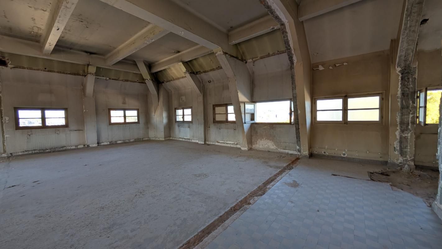 BRIVE-LA-GAILLARDE Apt T4 de 88m² - Dernier étage avec ascenseur - Brive hyper centre - Vue dégagée 4