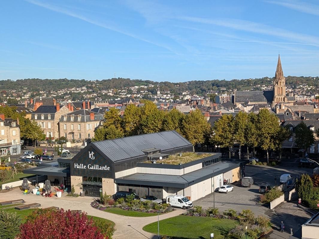 BRIVE-LA-GAILLARDE Appartement T4 de 93m² au dernier étage avec ascenseur - Brive hyper centre avec vue dégagée 2