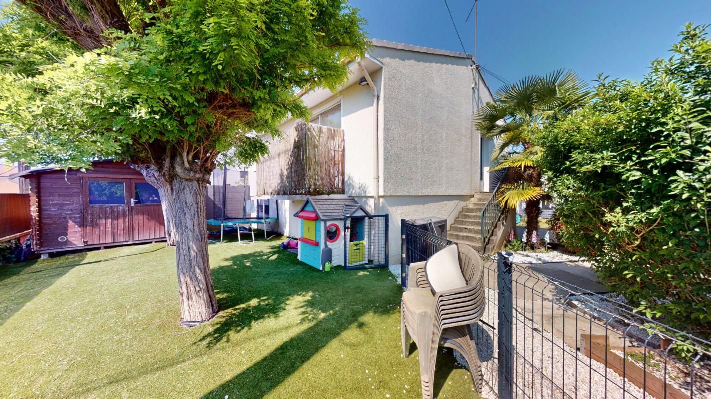 PONTAULT-COMBAULT Maison indépendante 5 pièces 295 000 3