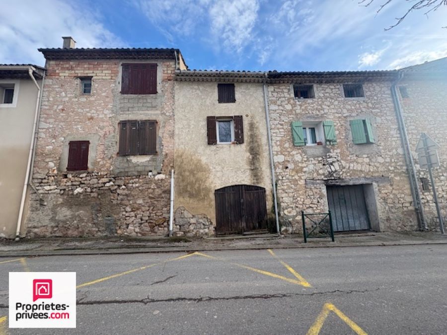 RIANS MAISON DE VILLAGE EN  MAUVAIS ETAT AVEC GARAGE ET TERRAIN NON ATTENANT 2