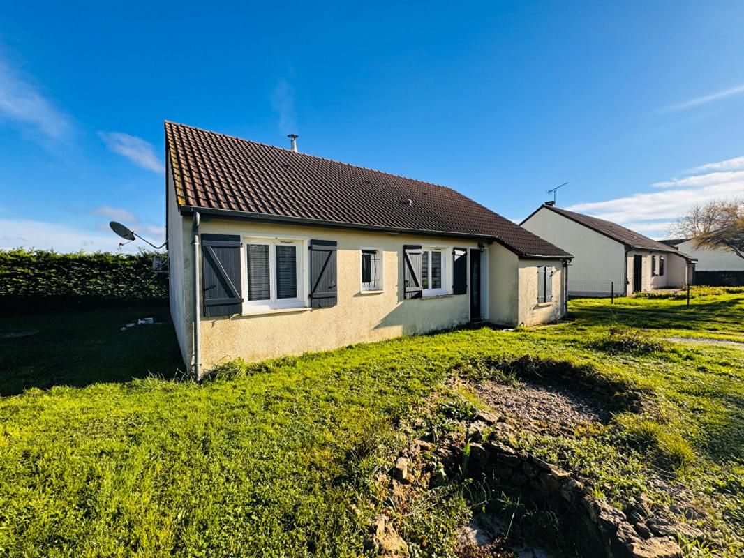 SAINT-PARIZE-LE-CHATEL Pavillon de plain pied à Saint Parize le Chatel 1