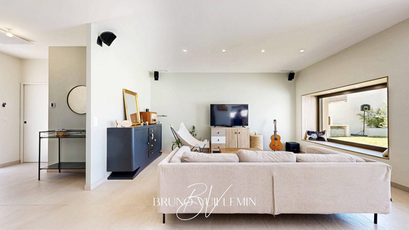 NARBONNE VILLA D'ARCHITECTE CLASSEE DOUBLE A / PISCINE, GARAGE & CARPORT / 2 SUITES et 3 CHAMBRES 3