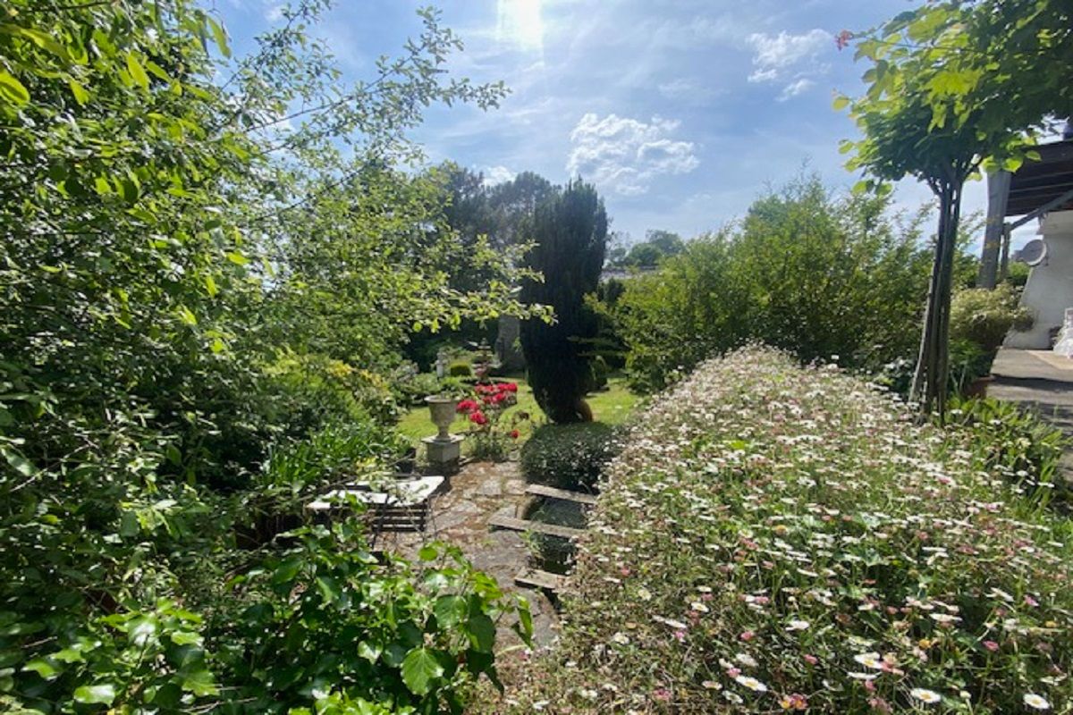 ROCHEFORT-EN-TERRE Rochefort en Terre  Maison de maître  11 pièce(s) 240 m2 3