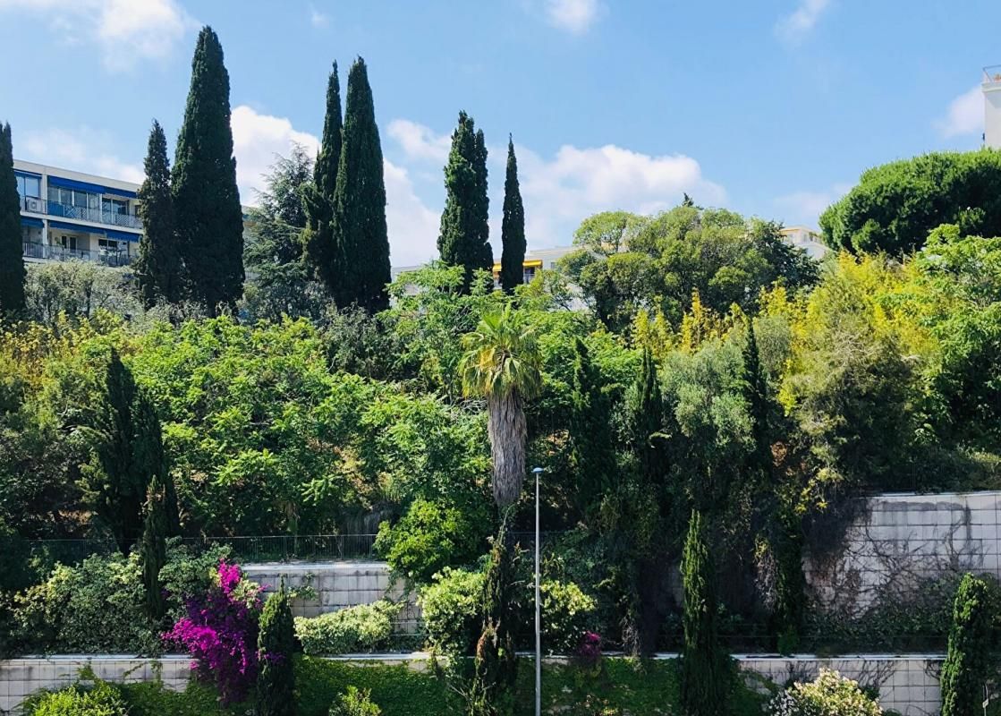 NICE Nice Californie, Appartement 2 pièces 40m2 rénové, terrasse et vue dégagée 1