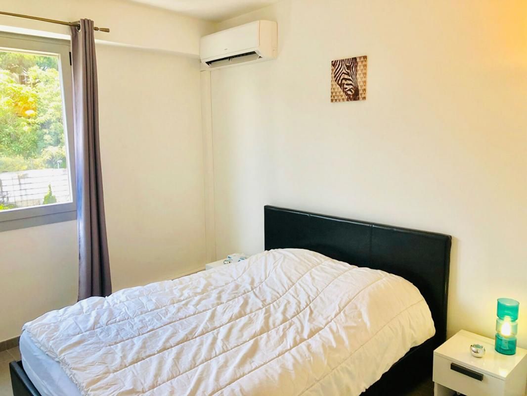 NICE Nice Californie, Appartement 2 pièces 40m2 rénové, terrasse et vue dégagée 2