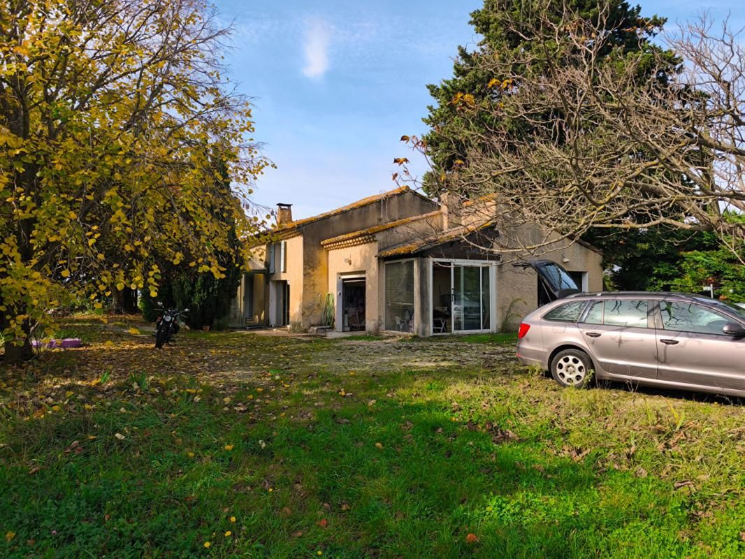 MONTEUX Maison à rénover 1