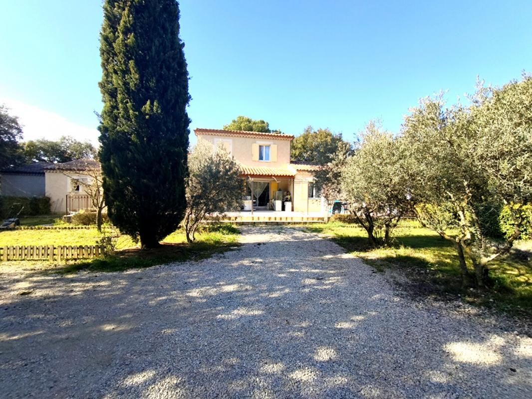 CARPENTRAS VENTE INTERACTIVE: VILLA ENSOLEILLEE  AVEC 2 GÎTES 1