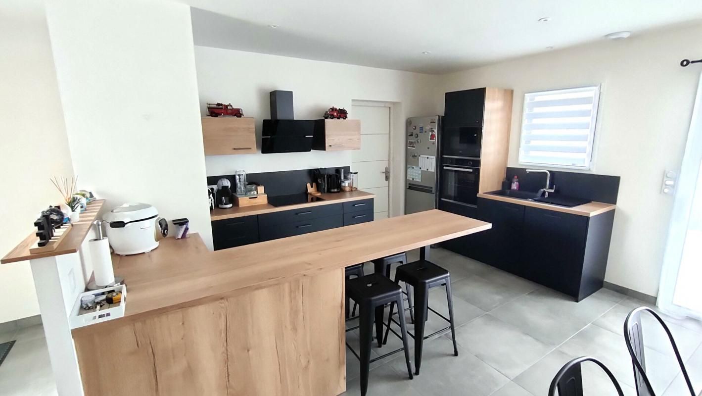 TIFFAUGES Maison plain-pied Tiffauges 5 pièces 89 m2 4