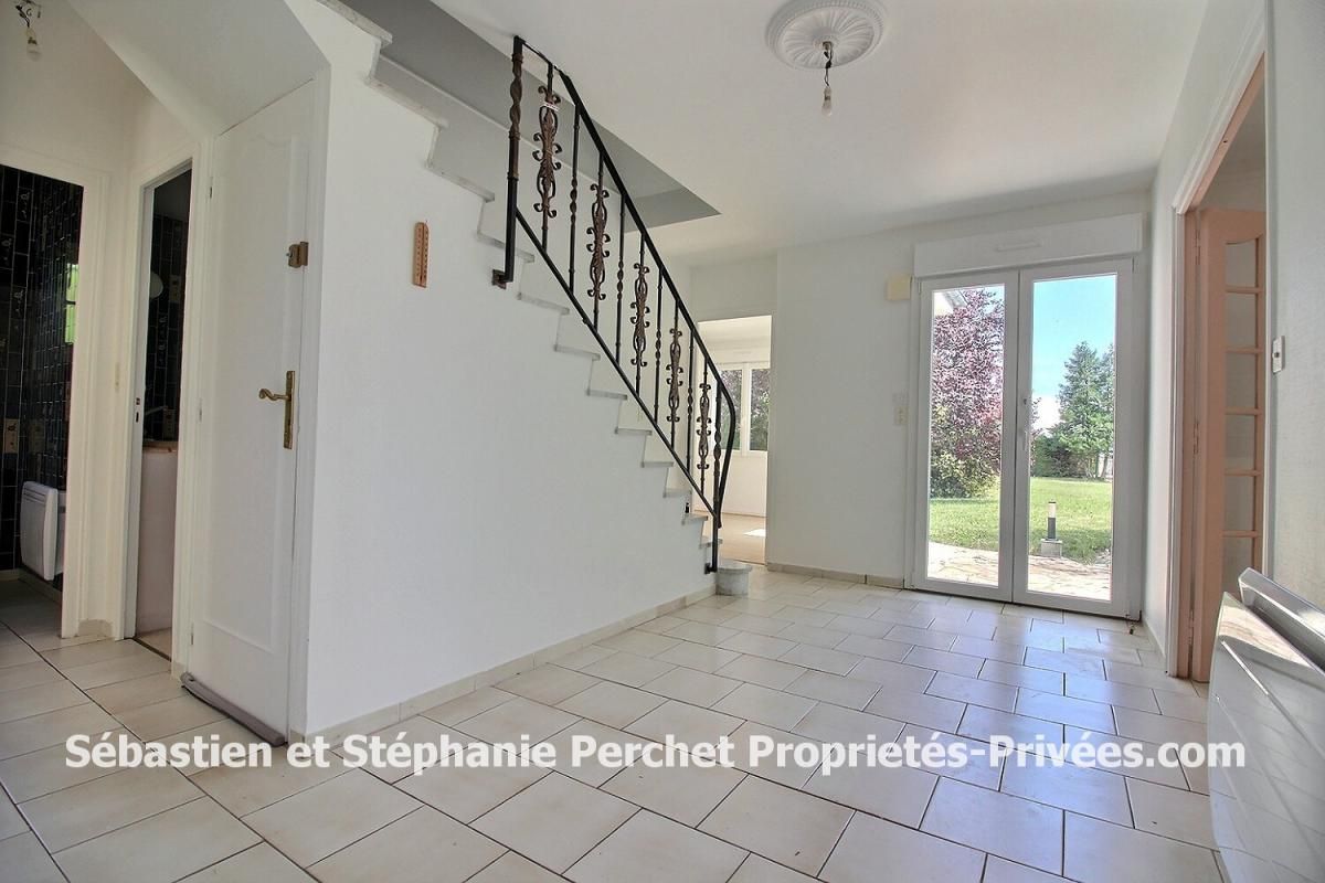 ORMES Maison 133 m2 sur un terrain de 1746 m2 4