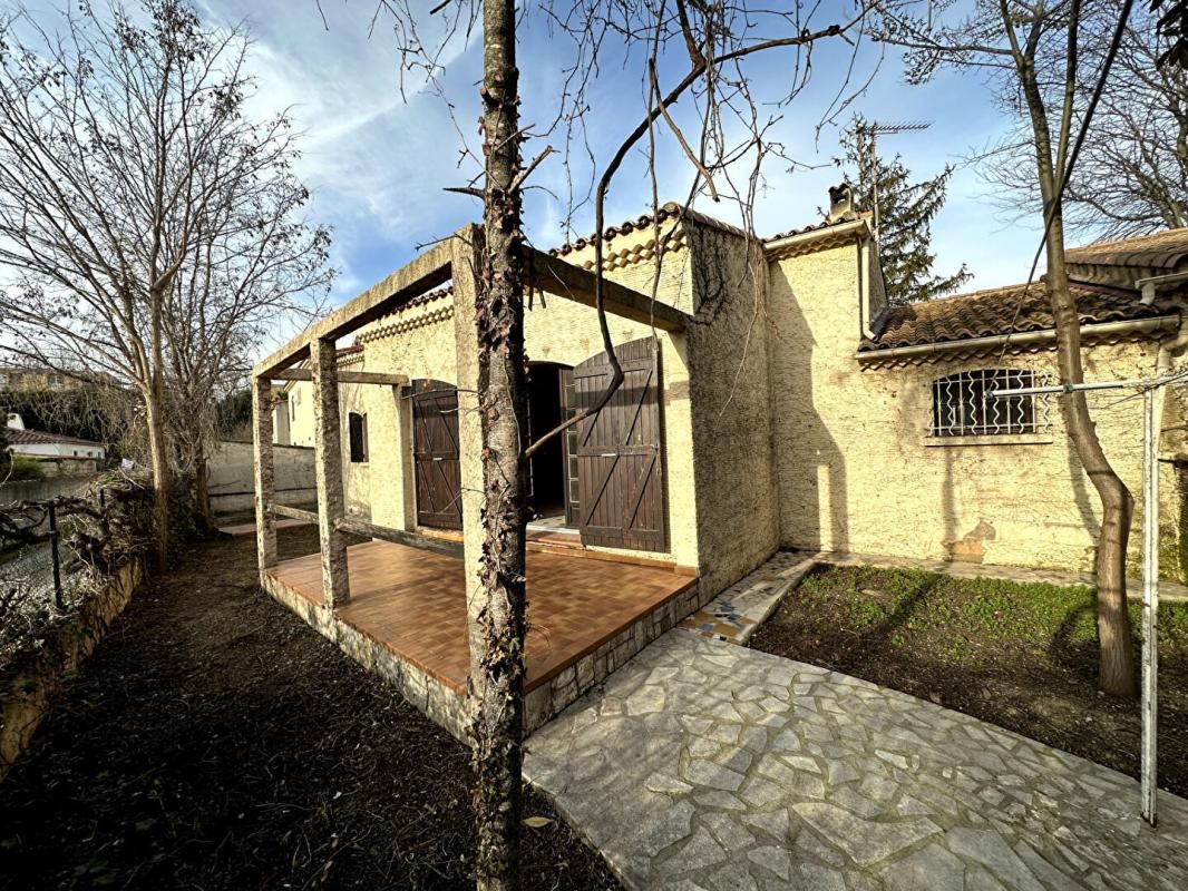 MARIGNANE Villa Plain pied avec garage et jardin 2