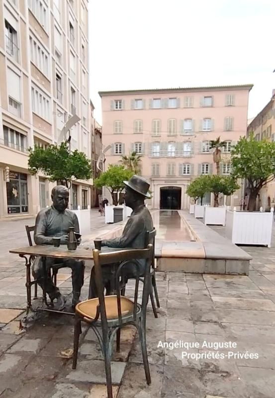 TOULON Beau T2 rénové Proche Port, au calme 2