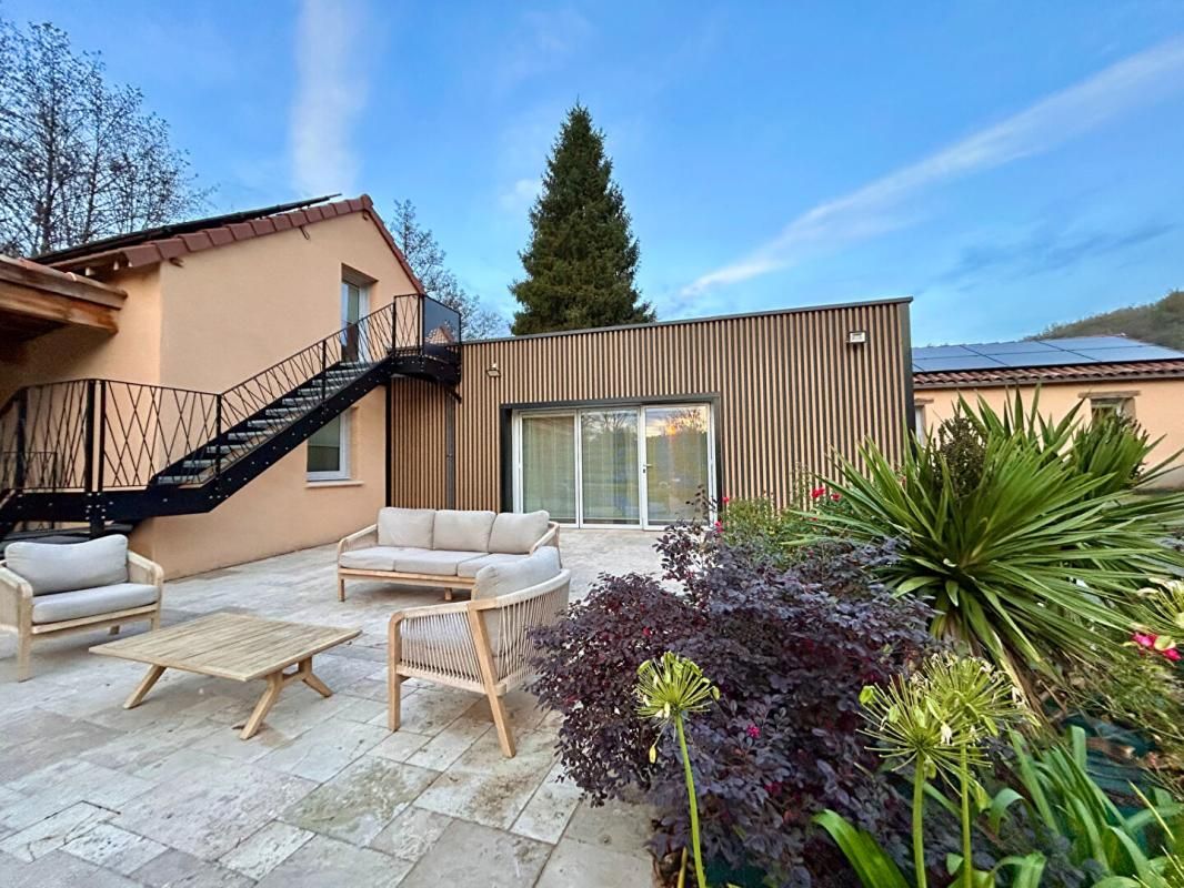 LES EYZIES-DE-TAYAC-SIREUIL Superbe demeure de prestige, 230 m², au Eyzies 24620 2