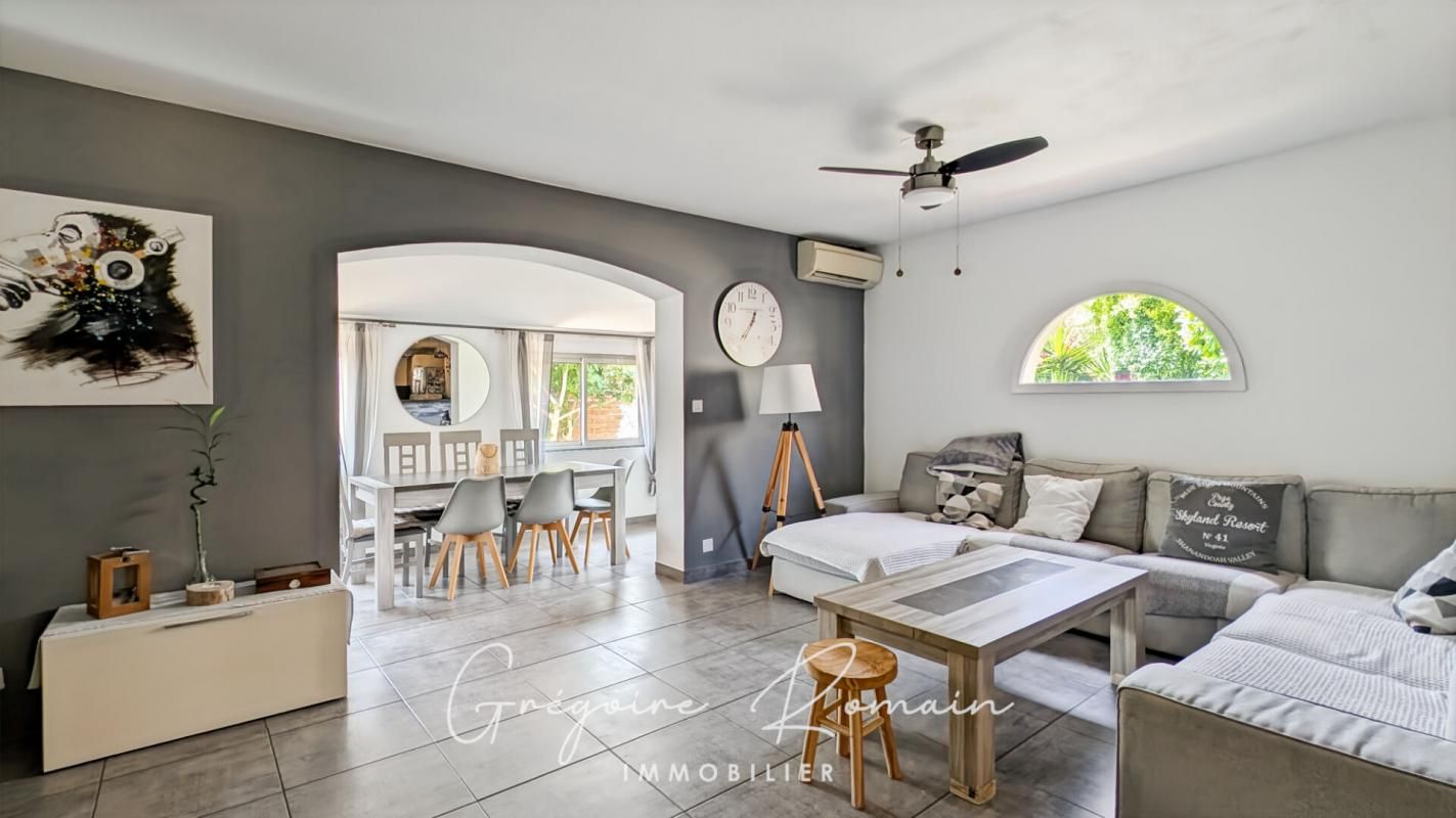 SAINT-CHAMAS Maison Saint Chamas 5 pièces 122 m2 3